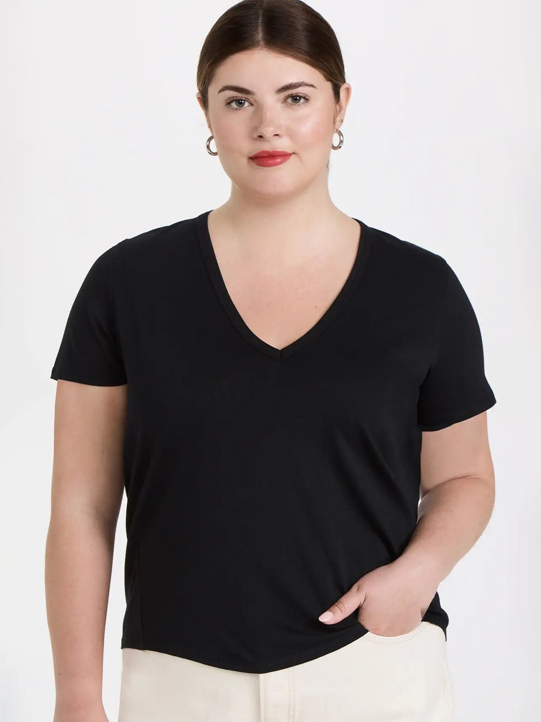 

COLOR CAPITAL V-Neck Relaxed Fit Top, Black