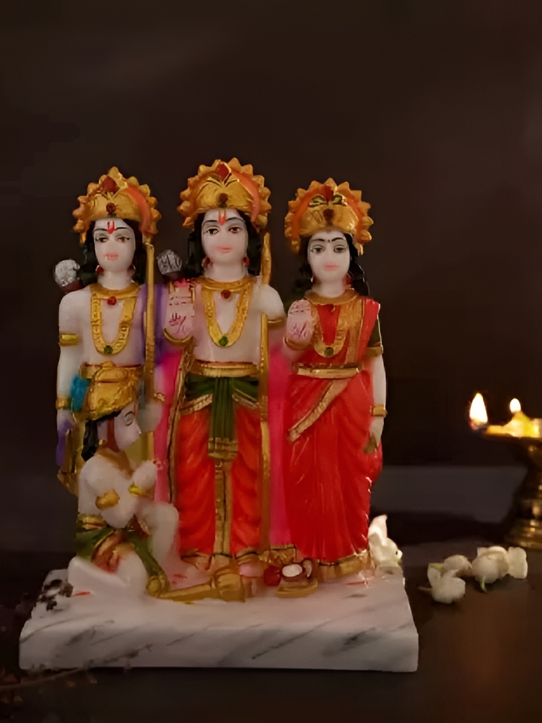 

krishnagallery1 White & Red Religious Idol Showpiece