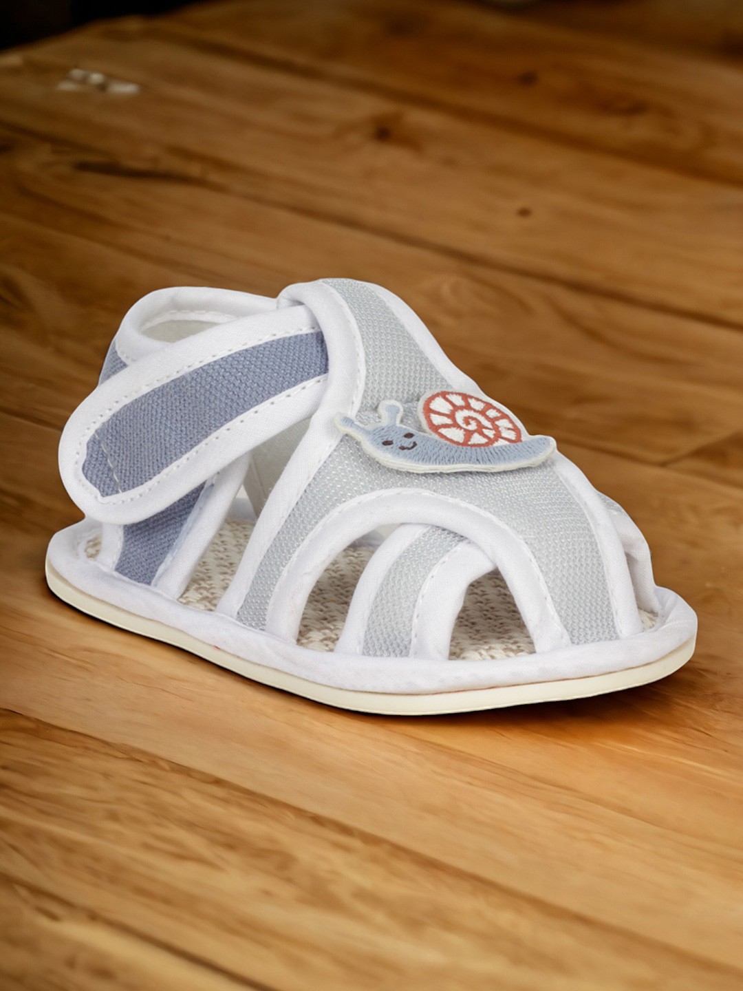 

Lil Lollipop Infants Self Design Booties, White