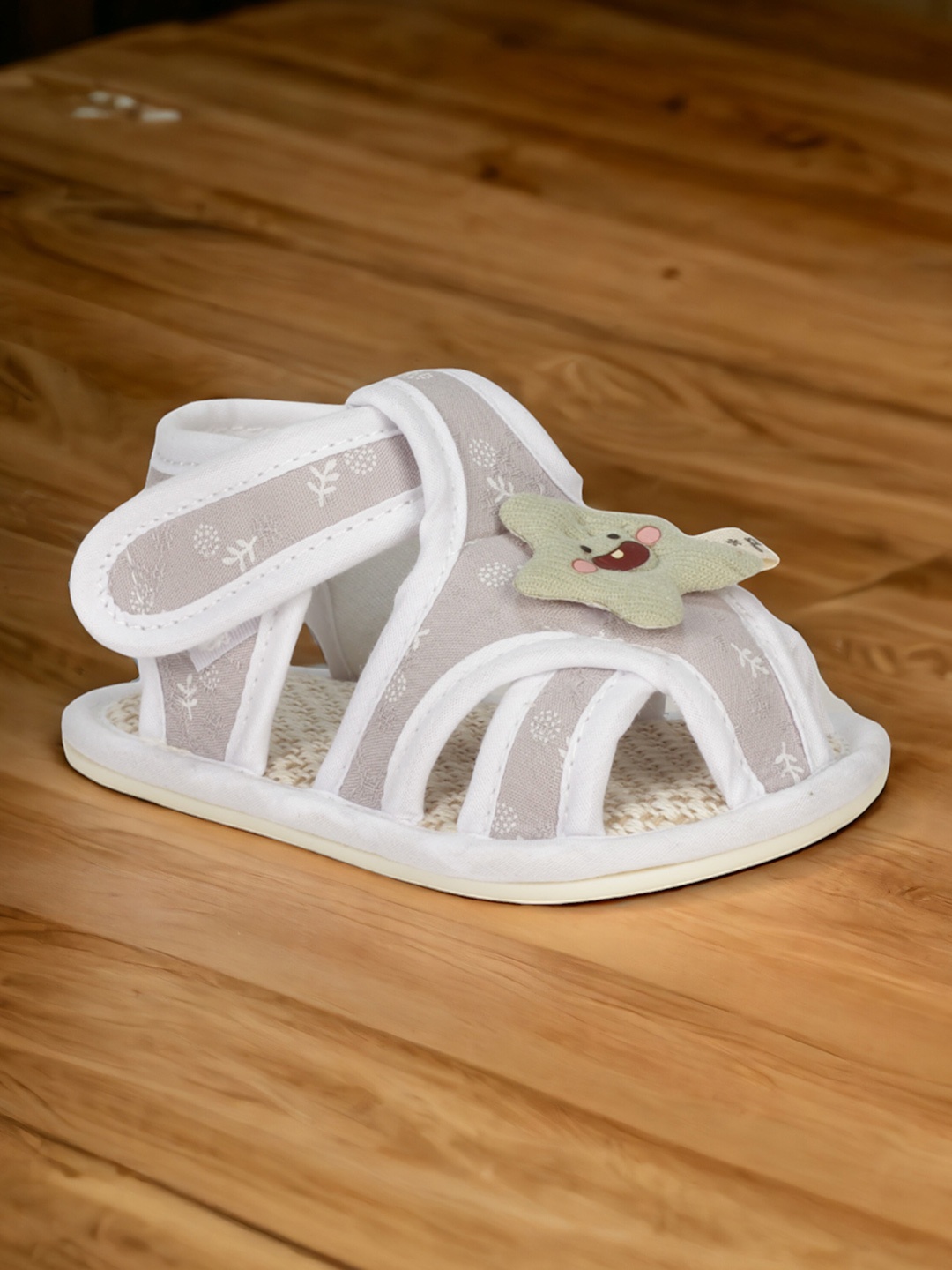

Lil Lollipop Kids Fisherman Sandals, White