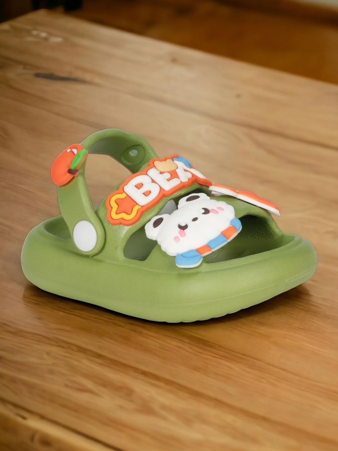 

Lil Lollipop Infants Self Design Anti-Slip Rubber Clogs, Green