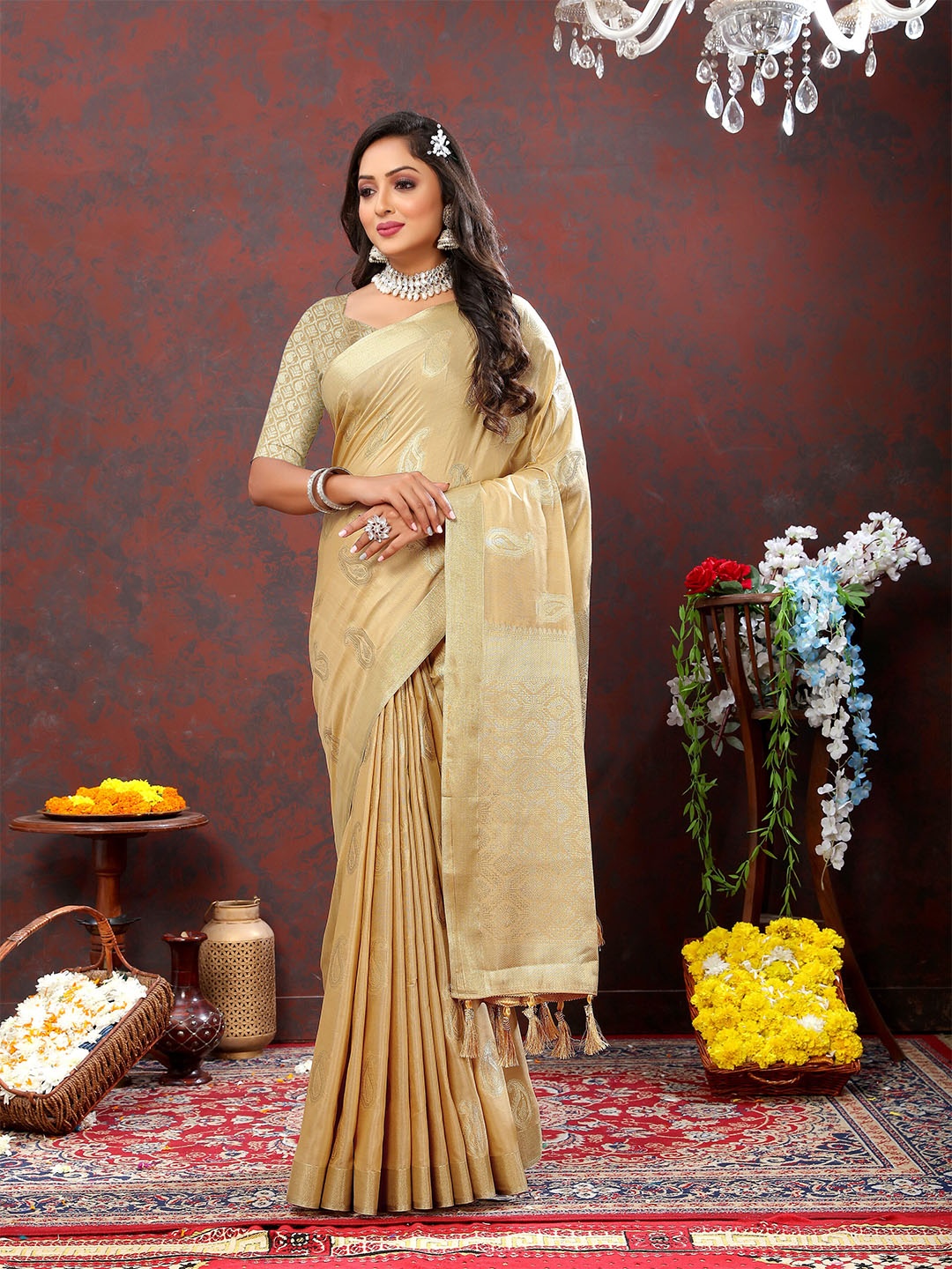 

YAVIRA SILK Woven Design Zari Kota Saree, Cream