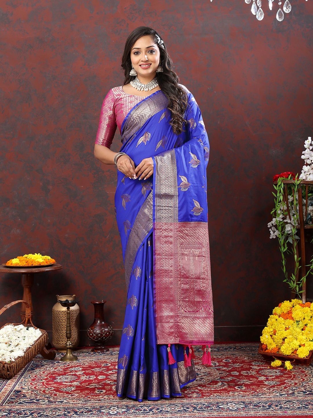 

YAVIRA SILK Woven Design Zari Art Silk Kota Saree, Blue
