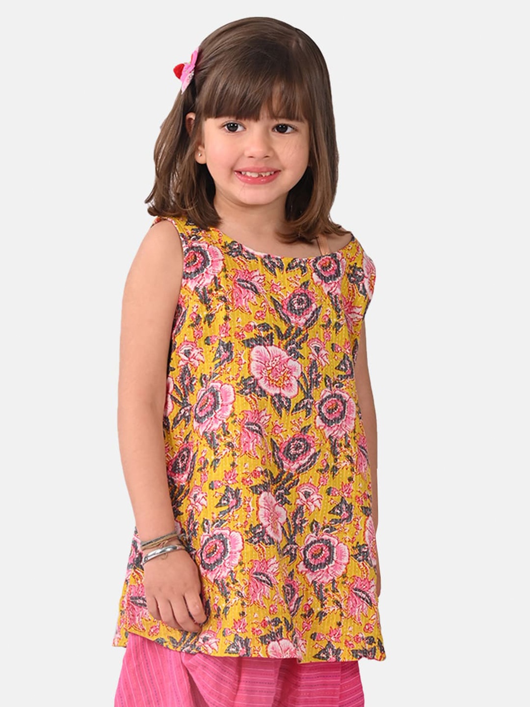 

Sangria Girls Floral Printed Pure Cotton Sleeveless Top, Yellow