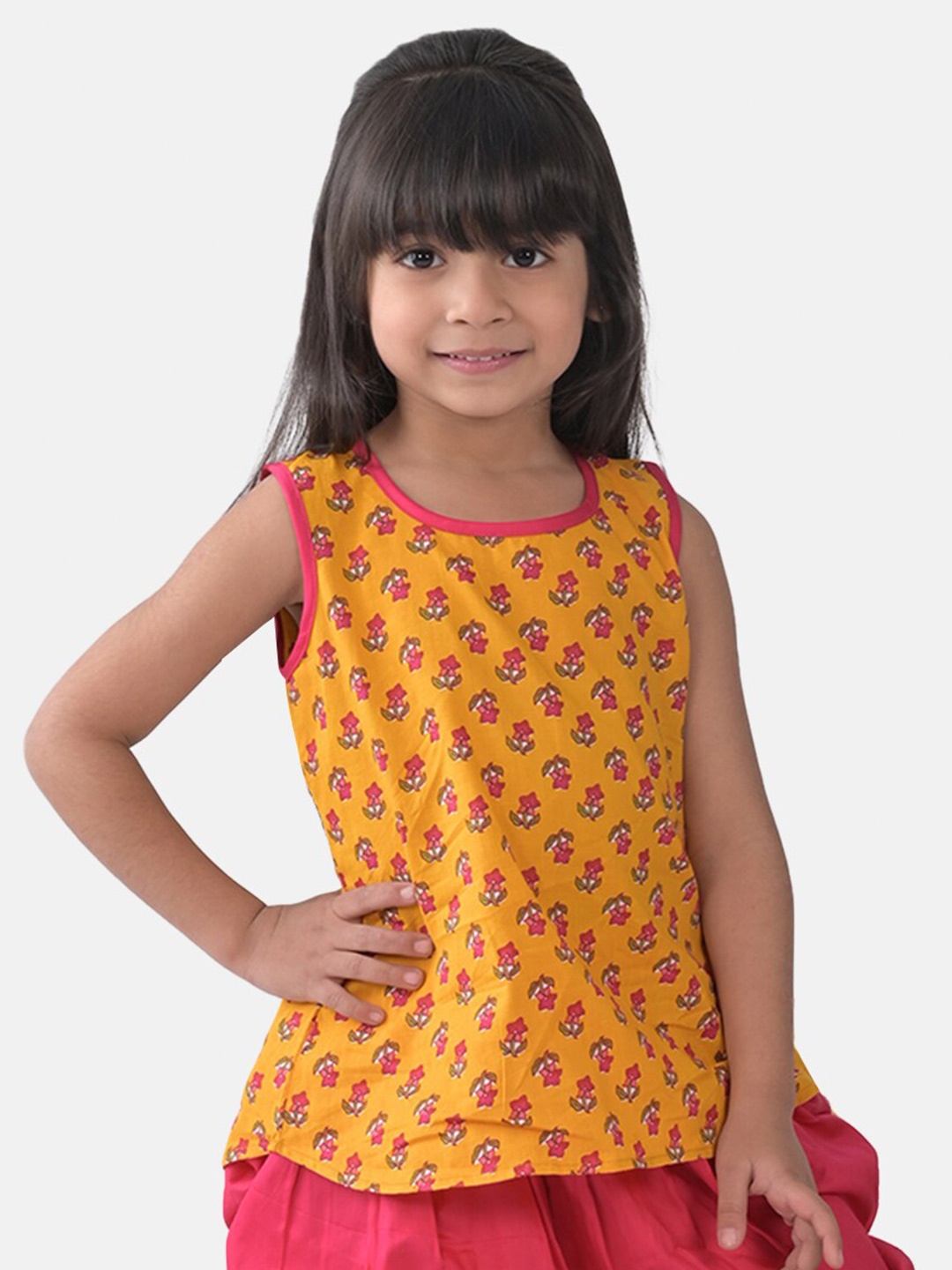 

Sangria Girls Floral Printed Sleeveless Pure Cotton Top, Yellow