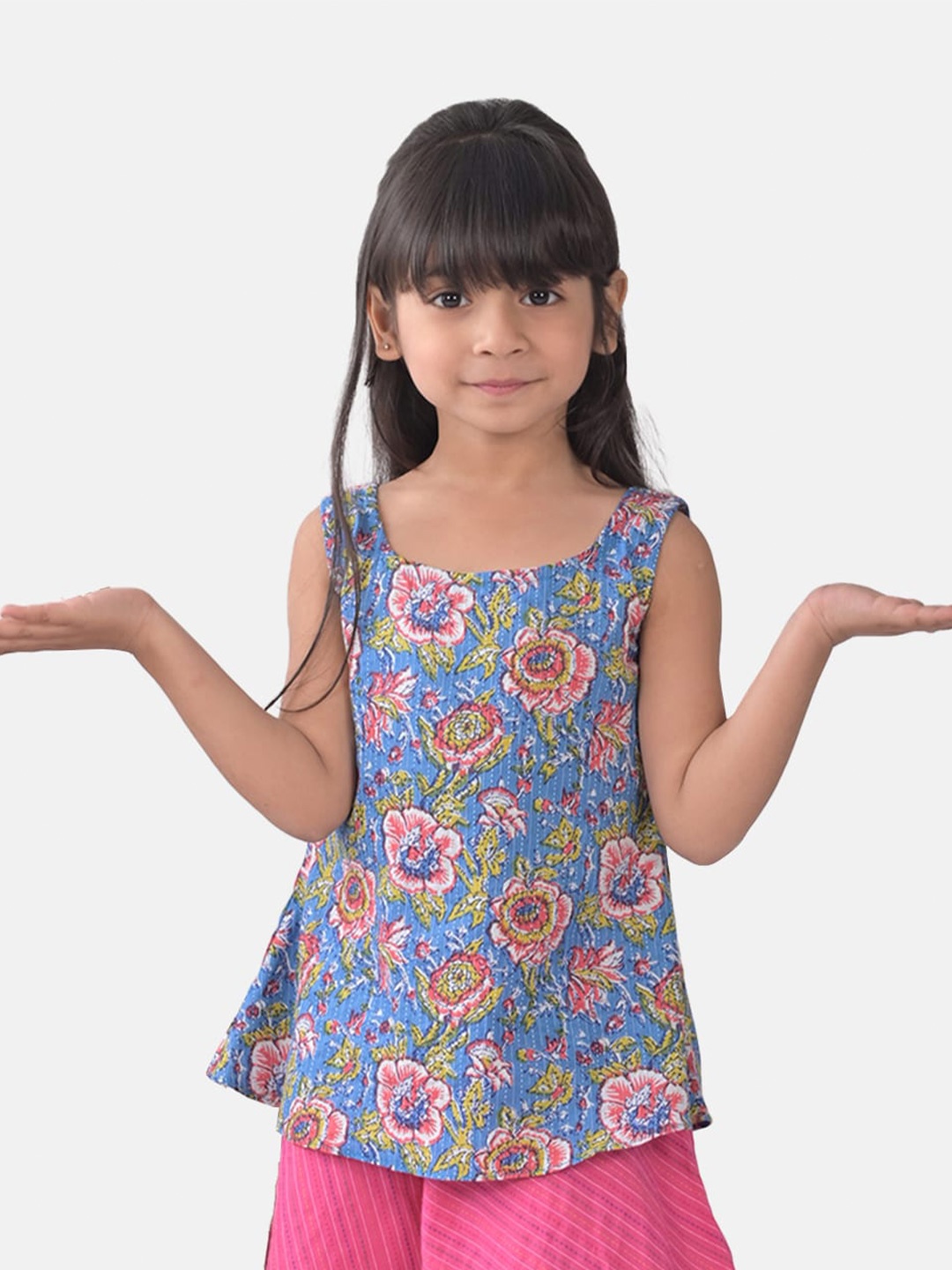 

Sangria Girls Floral Printed Sleeveless Pure Cotton Top, Blue