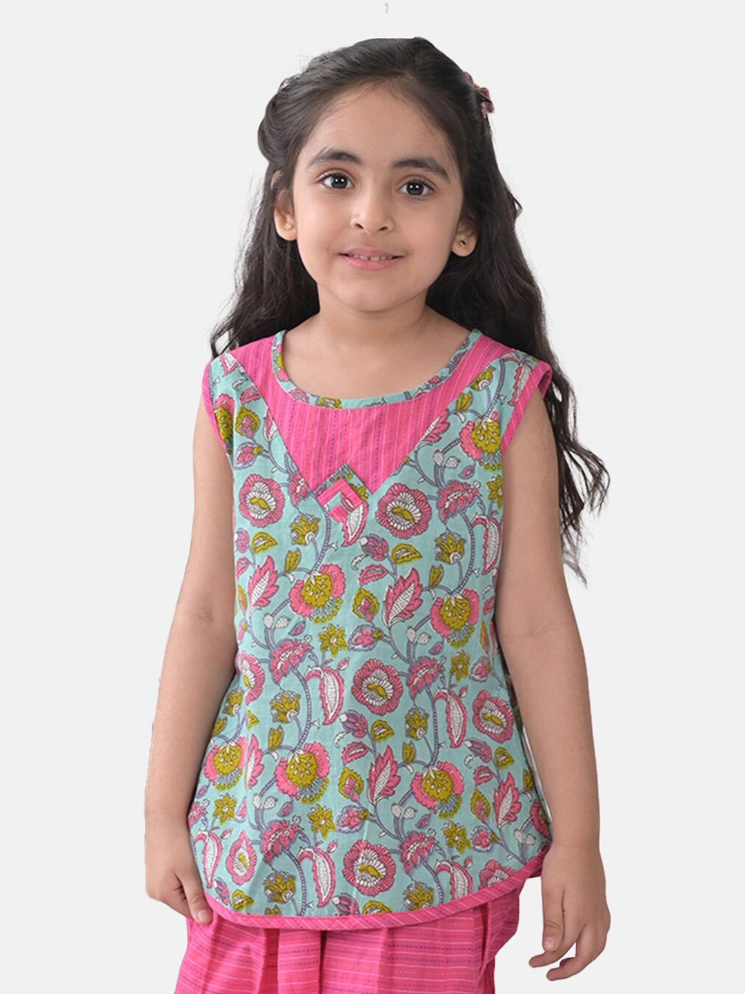 

Sangria Girls Floral Printed Sleeveless Pure Cotton Top, Blue