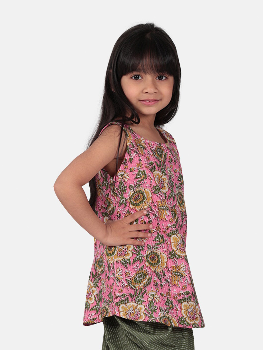 

Sangria Girls Floral Printed Pure Cotton Sleeveless Top, Pink