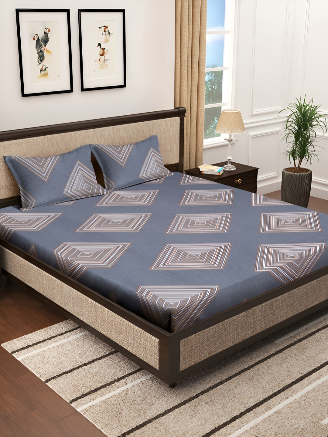 

KLOTTHE Grey & Brown Geometric Printed 300 TC Double Bedsheet With 2 Pillow Covers