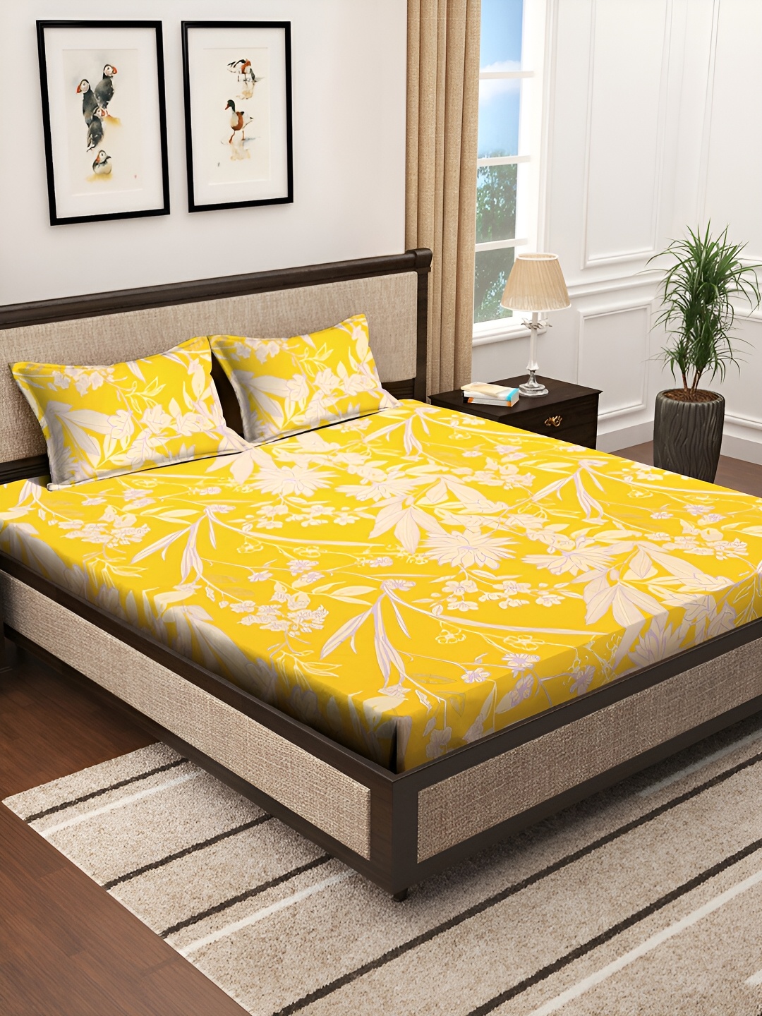 

KLOTTHE Yellow & White Printed 300 TC Double King Bedsheet With 2 Pillow Covers