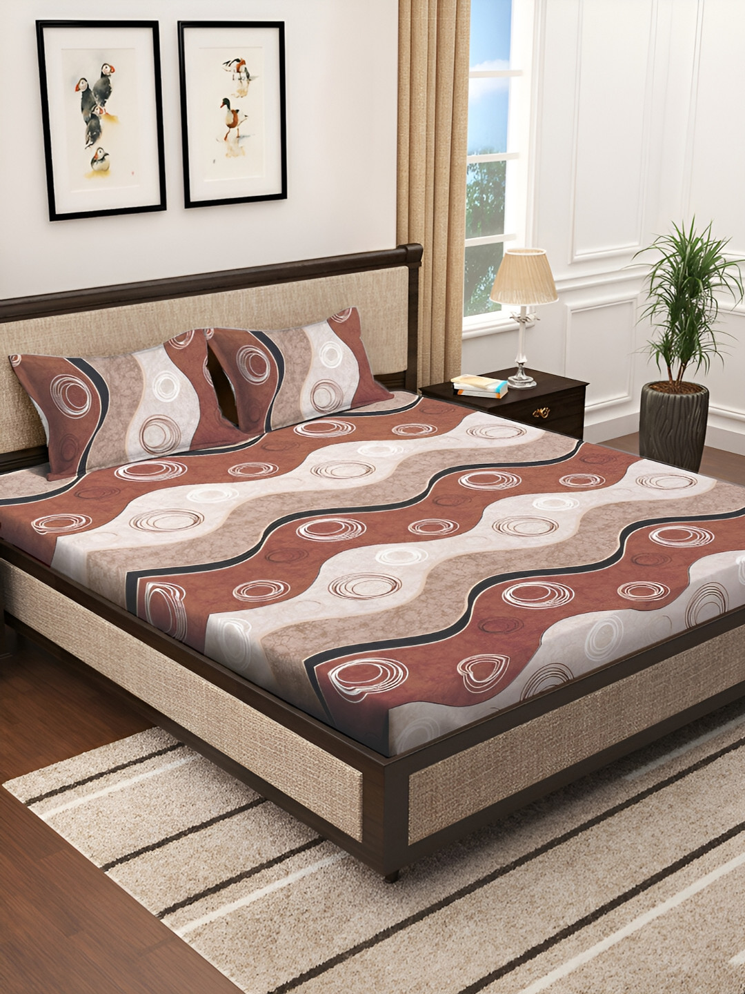 

KLOTTHE Brown & Beige Abstract Printed King Bedsheet & 2 Pillow Covers
