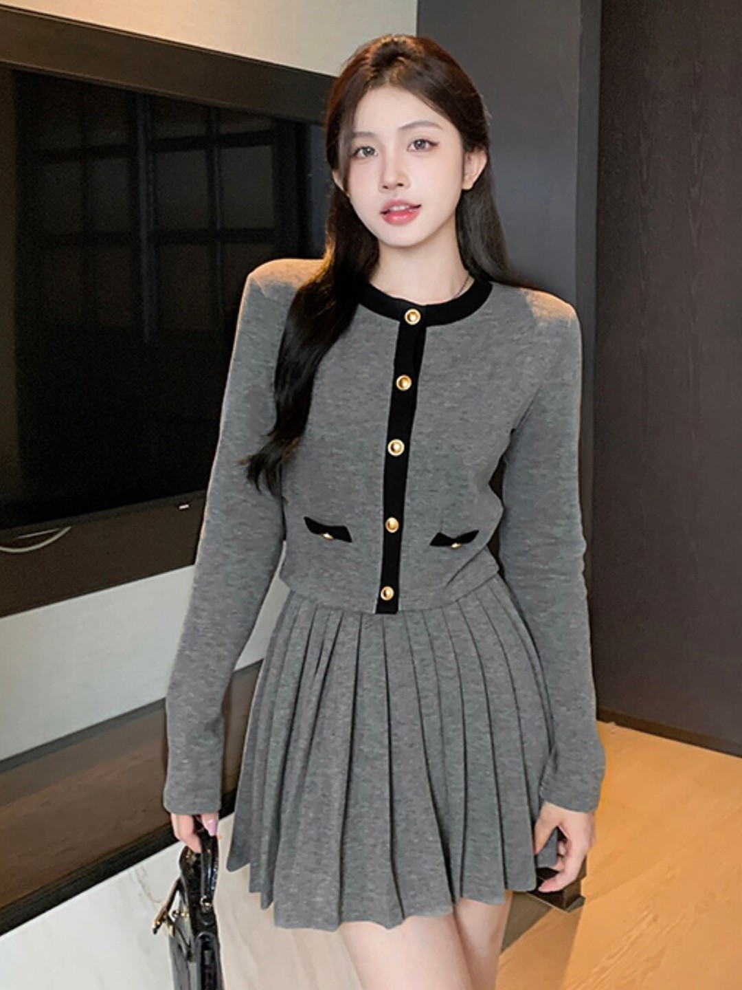 

Stylecast X KPOP Polyester Round Neck Top With Skirt, Grey