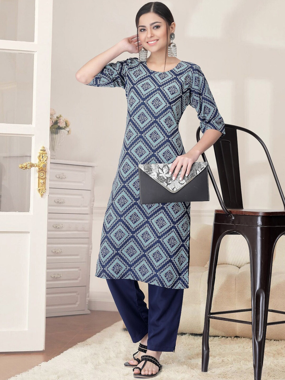 

7Threads Ethnic Motifs Printed Straight Kurta with Trouser, Navy blue