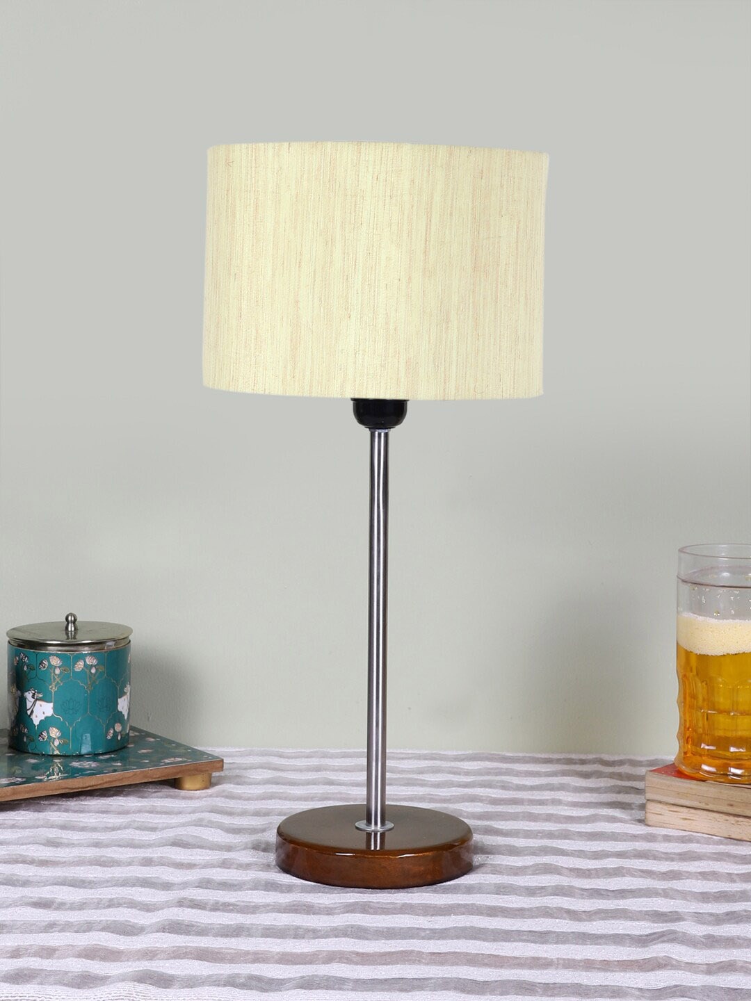 

Devansh Unisex White Textured Cylinder Wooden Contemporary Table Lamp