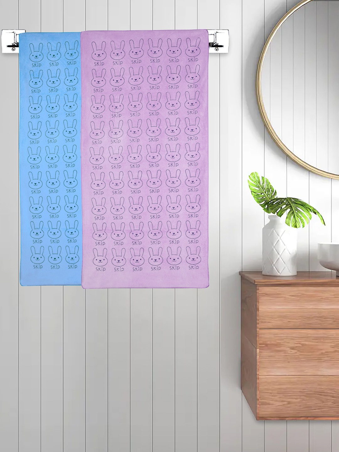 

FABINALIV Kids Blue & Purple 2 Pieces Printed Cotton Bath Towels