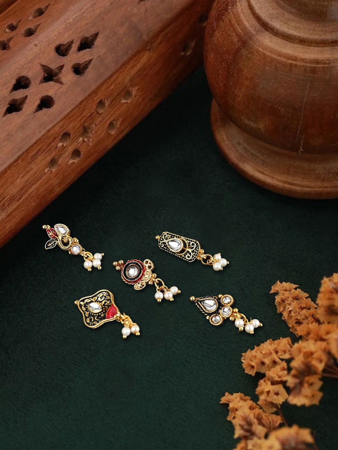 

Anouk Set Of 5 Gold-Plated Artificial Stones and Beads Stud Nosepins