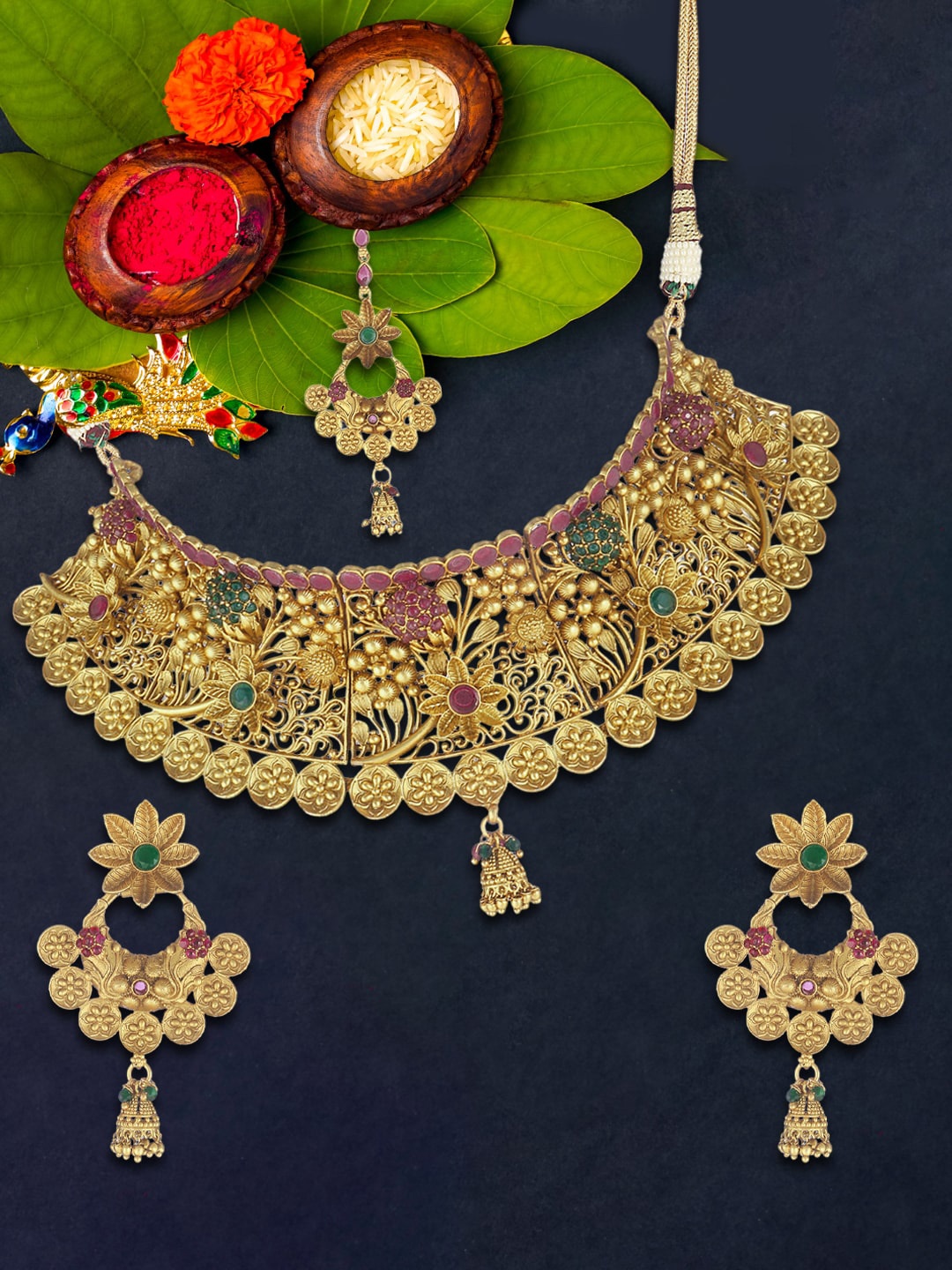 

Anouk 24CT Gold-Plated Stone Studded Necklace and Earrings Set