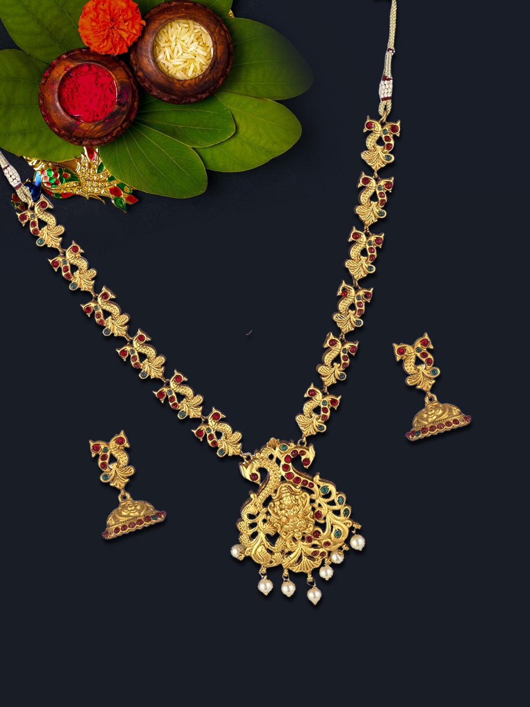 

Anouk Women Gold-Plated Stone-Studded Necklace and Earrings Set