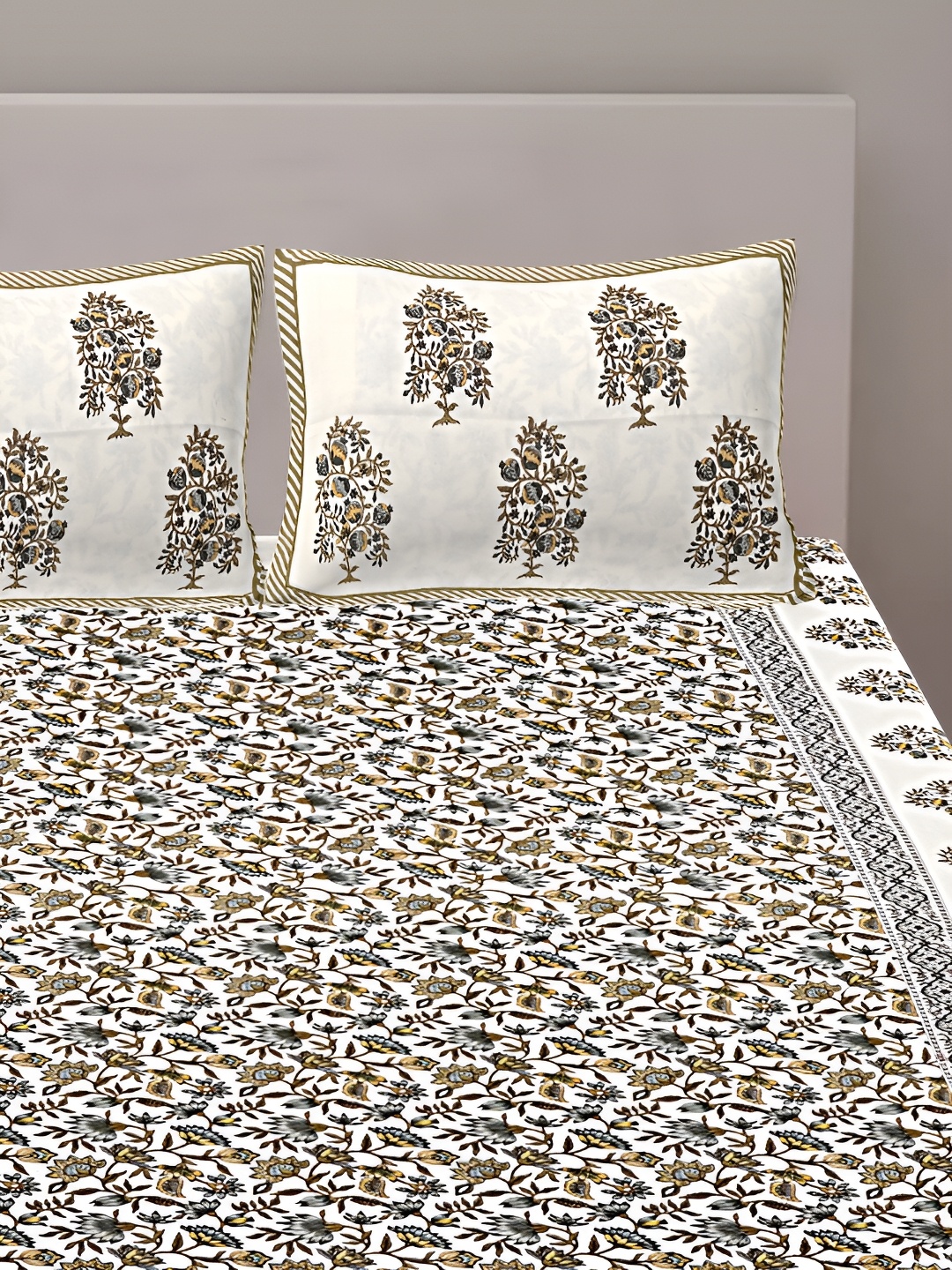 

VANI E Brown & White Floral 250 TC King Bedsheet with 2 Pillow Covers