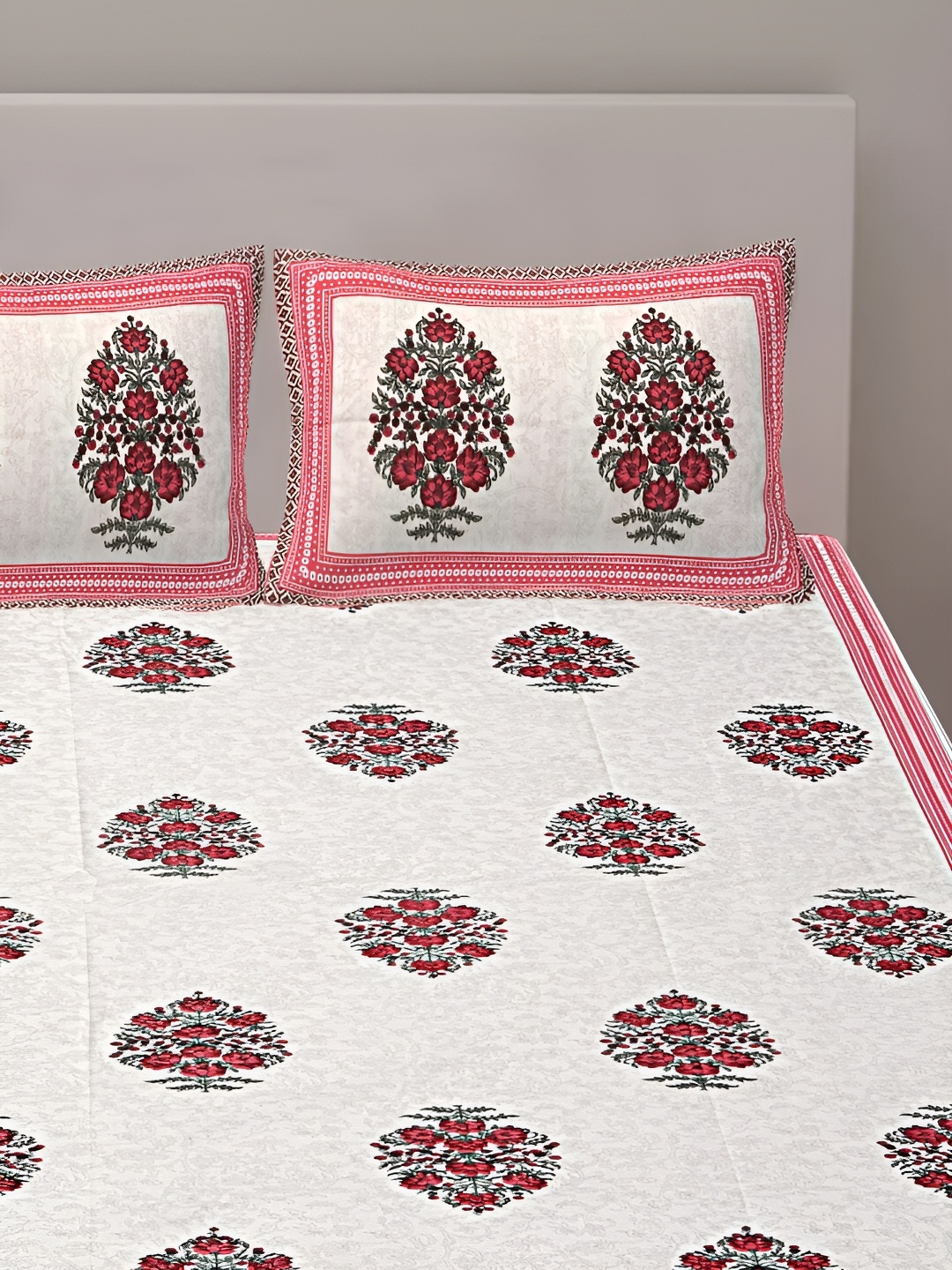 

VANI E White & Pink Floral 250 TC Cotton King Bedsheet with 2 Pillow Covers