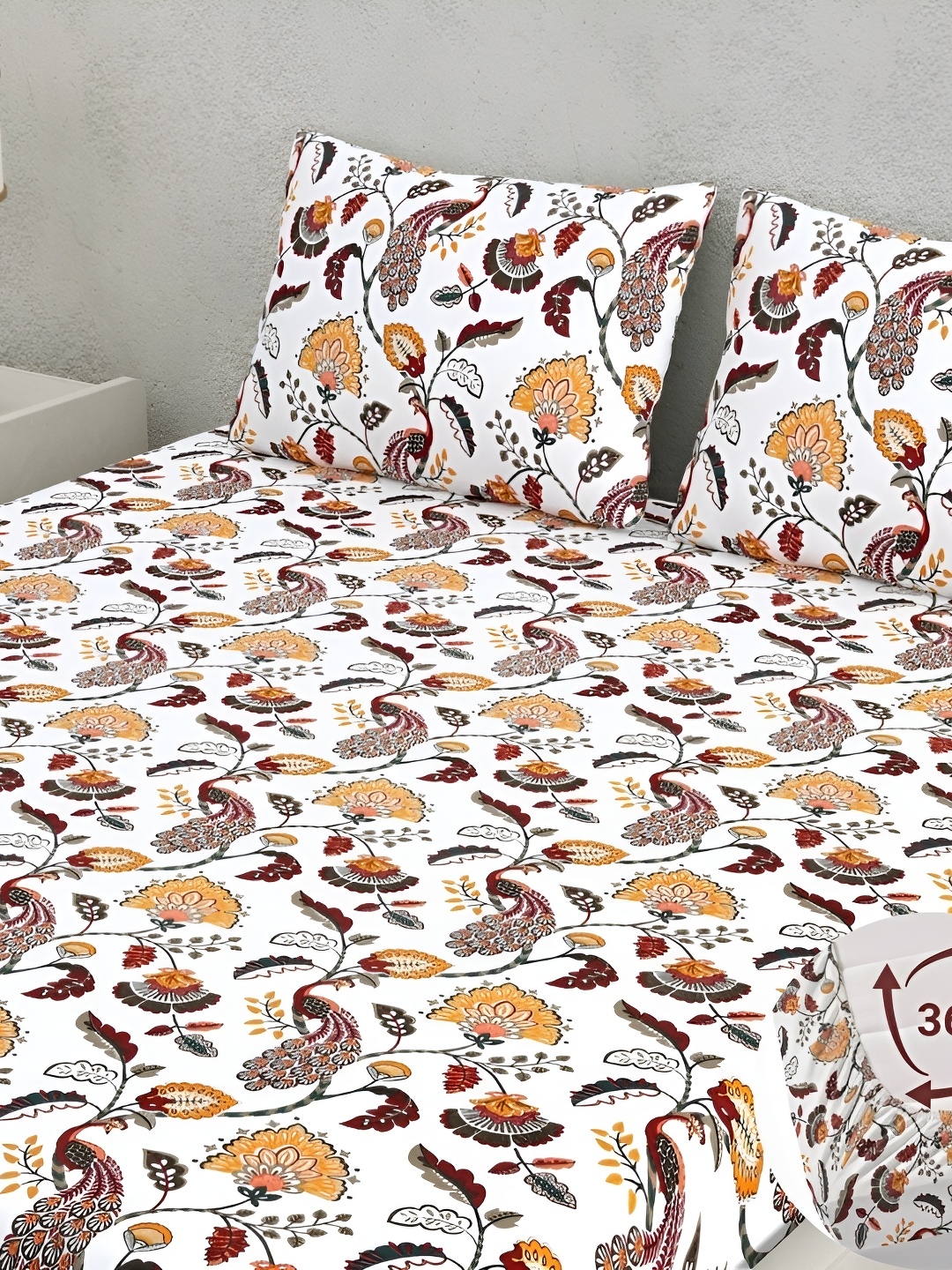 

CLOTHOLOGY Red & White Ethnic Motifs 180 TC Fitted King Bedsheet Set