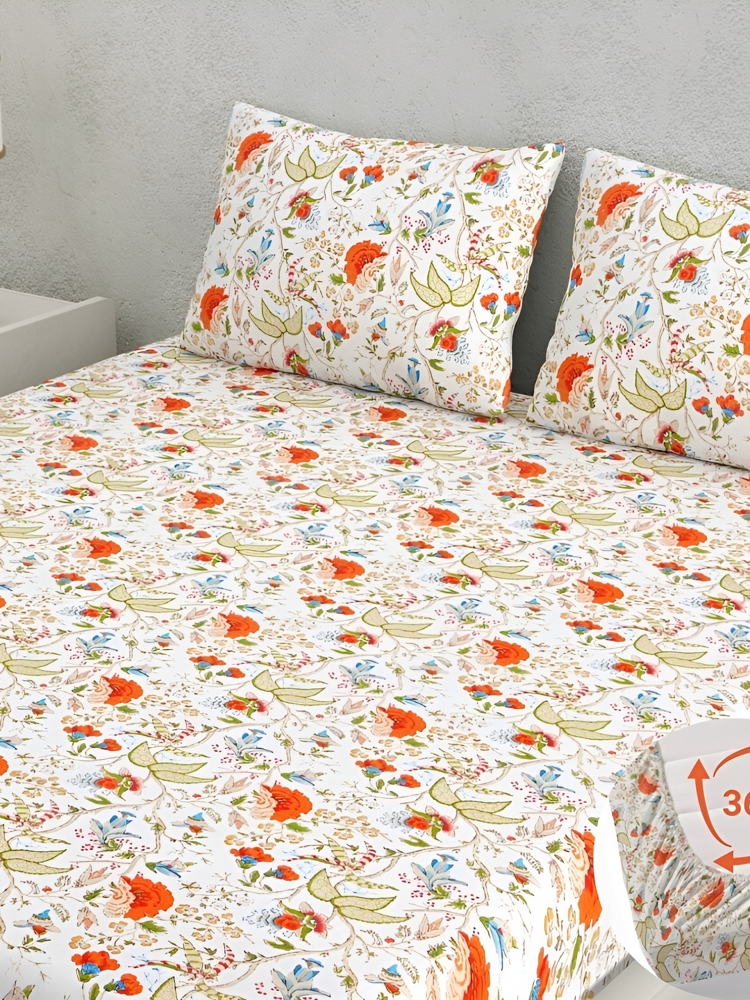 

CLOTHOLOGY White & Orange Floral Printed 180 TC Fitted King Bedsheet Set