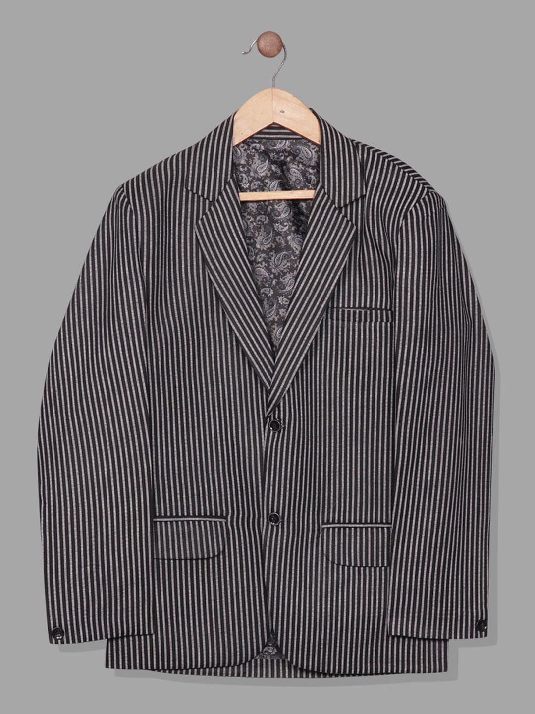 

RIKIDOOS Boys Tailored-Fit Striped Lightweight Single Breasted Cotton Blazer, Black