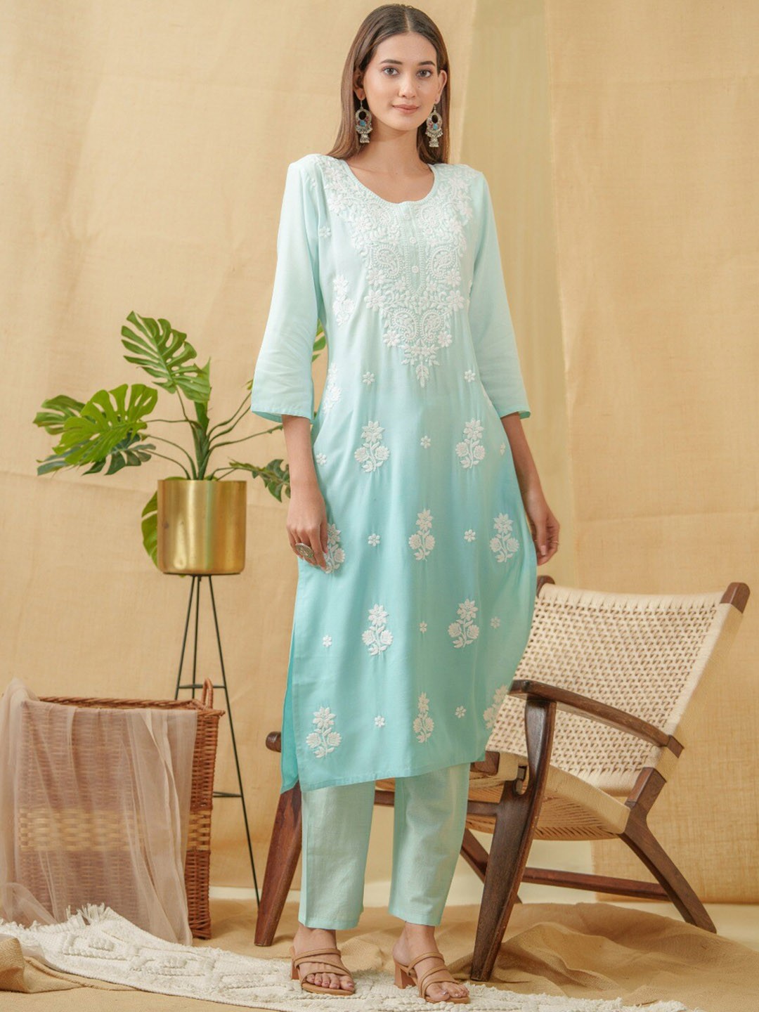 

House of Pataudi Ethnic Motifs Embroidered Straight Calf Length Kurta, Blue