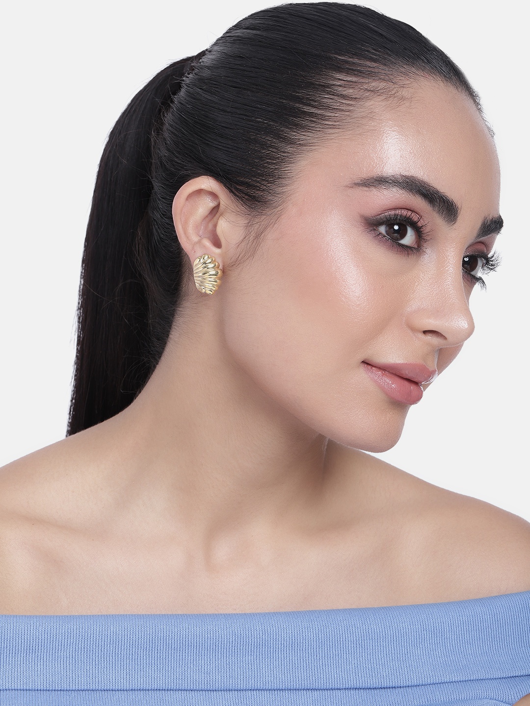 

Estele Gold-Plated Contemporary Studs