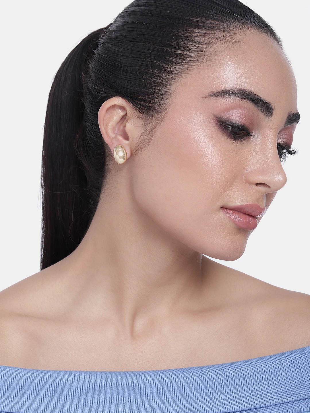 

Estele Gold-Plated Oval Studs
