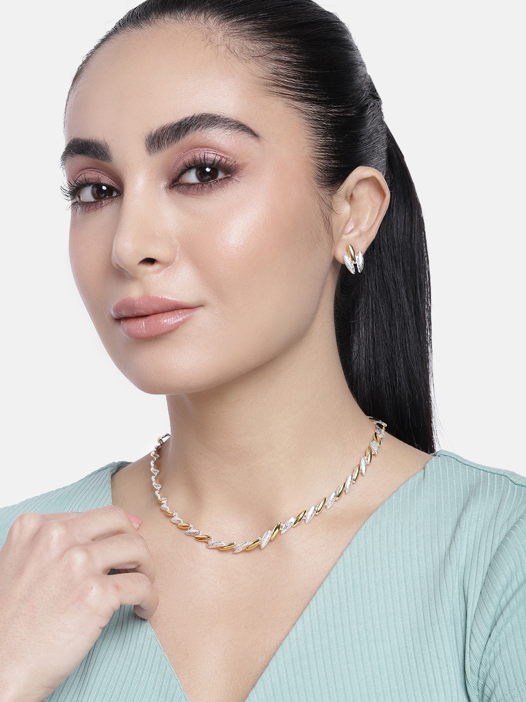 

Estele Alloy Gold-Plated Jewellery Set