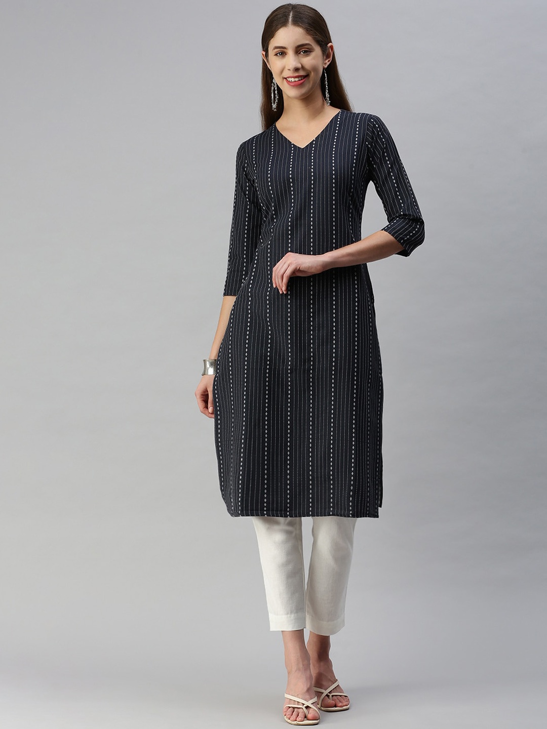 

Saanjh Navy Blue Striped Embroidered V-Neck Thread Work Straight Kurta