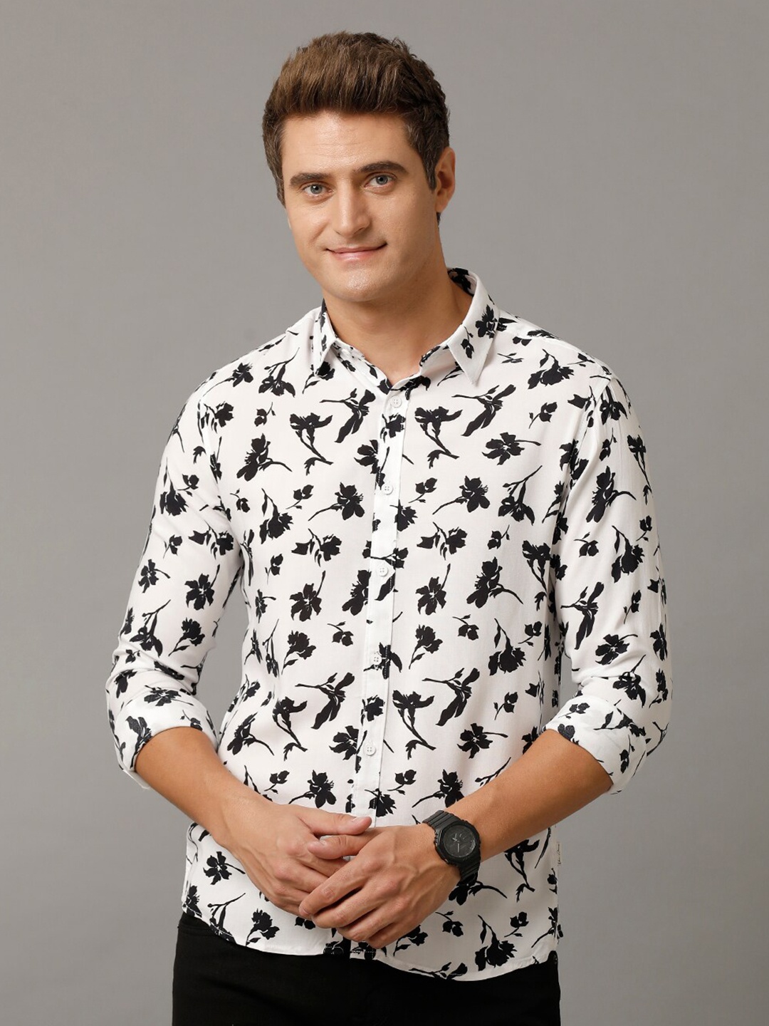 

Voi Jeans Comfort Slim Fit Floral Opaque Printed Casual Shirt, Black