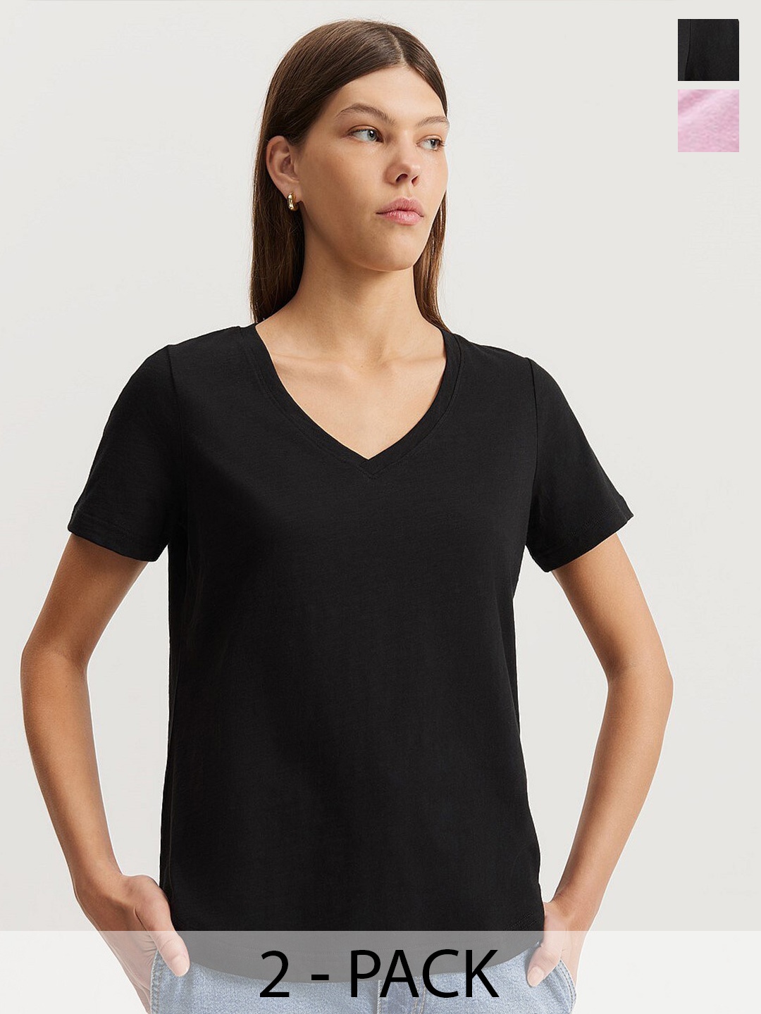 COLOR CAPITAL Pack Of 2 V-Neck T-shirt, Black