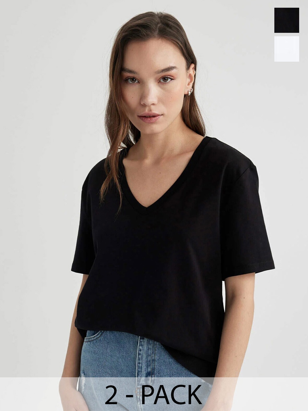 COLOR CAPITAL Pack Of 2 V-Neck T-Shirt, Black
