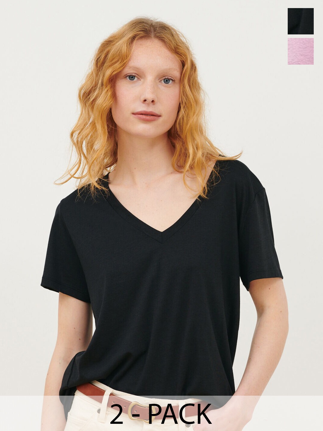

COLOR CAPITAL Pack of 2 V-Neck Relaxed Fit T-shirt, Black
