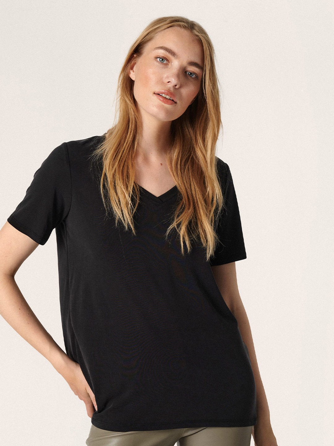 COLOR CAPITAL Pack Of 2 Relaxed Fit V-Neck T-shirt, Black