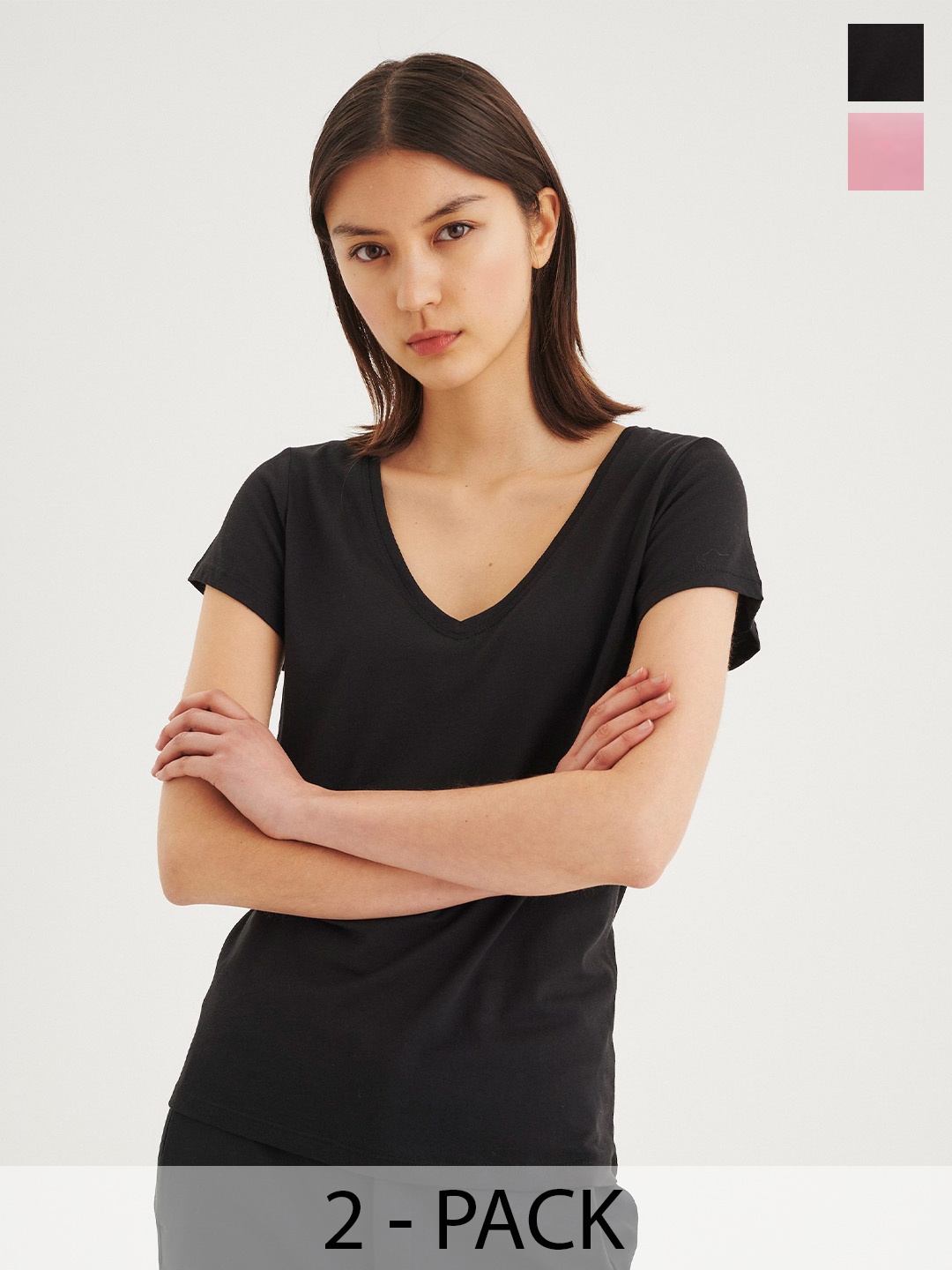 

COLOR CAPITAL Pack Of 2 V-Neck T-Shirt, Black