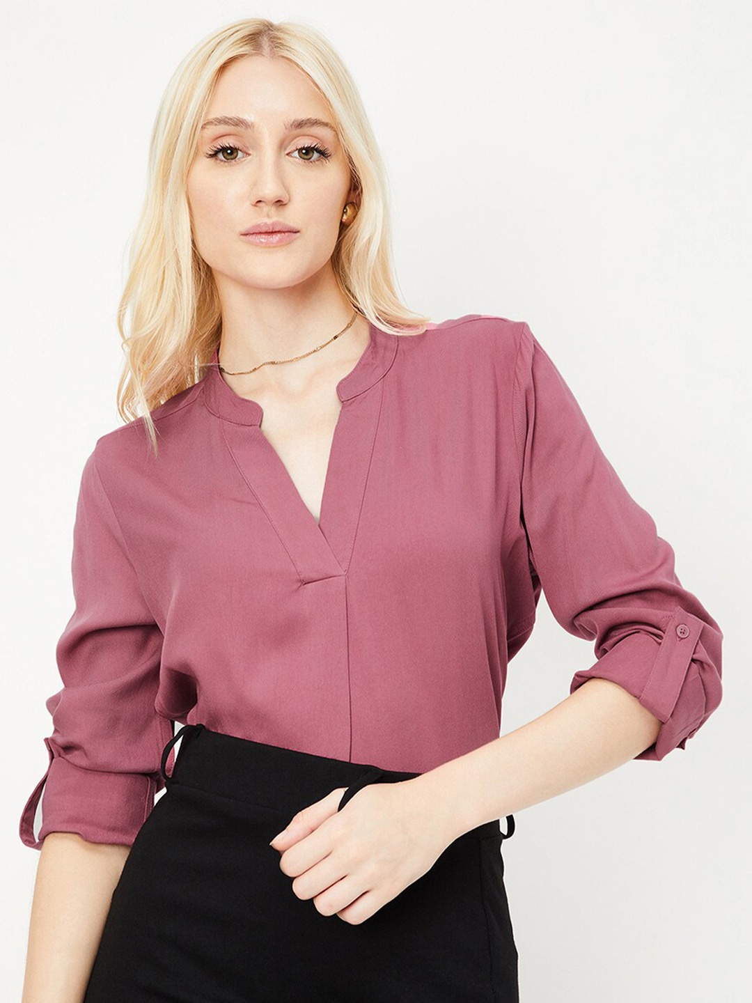 

max Roll-Up Sleeves V-Neck Top, Pink