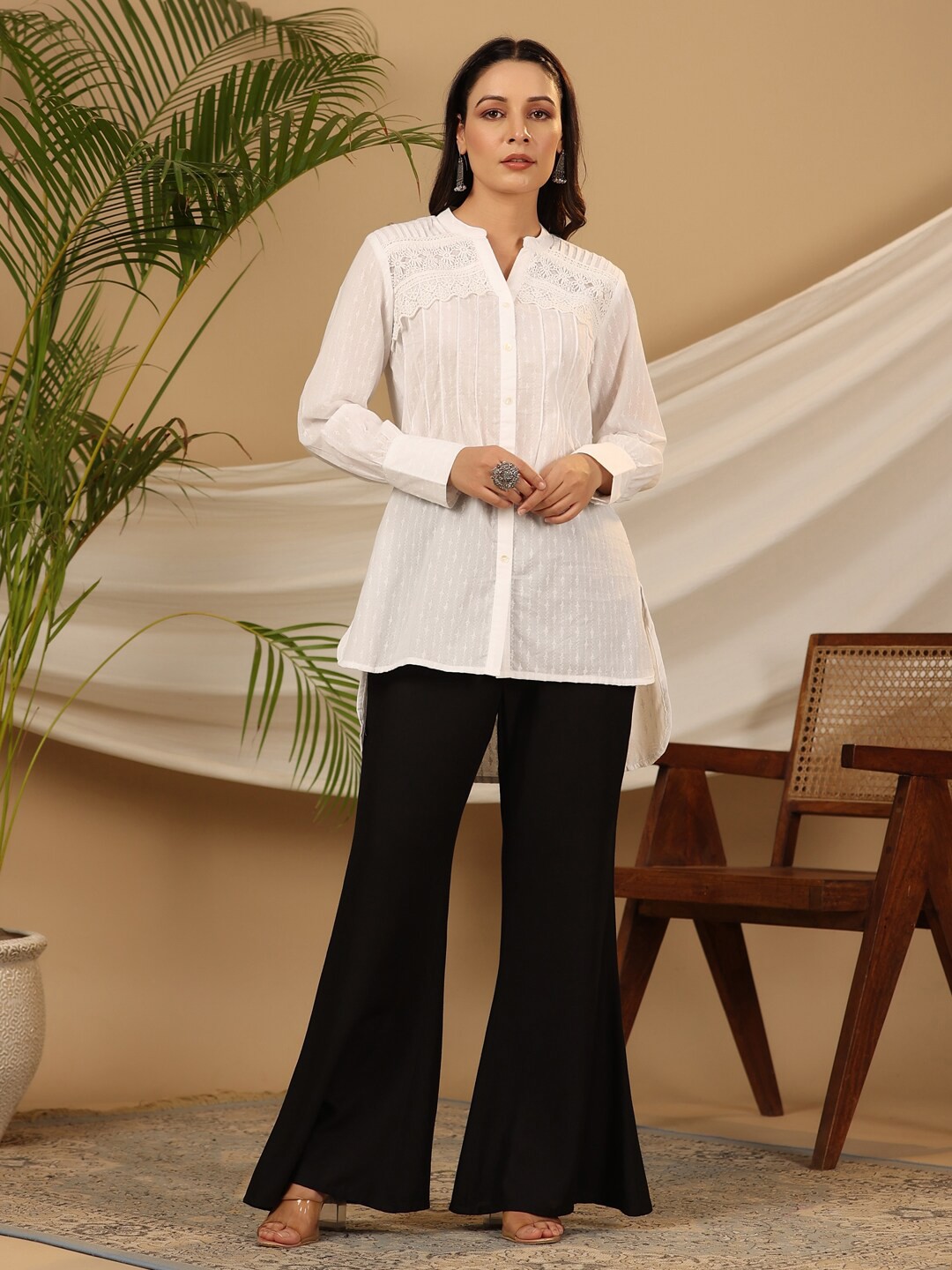 

Juniper Self Design Mandarin Collar Cuffed Sleeve Tunic, White