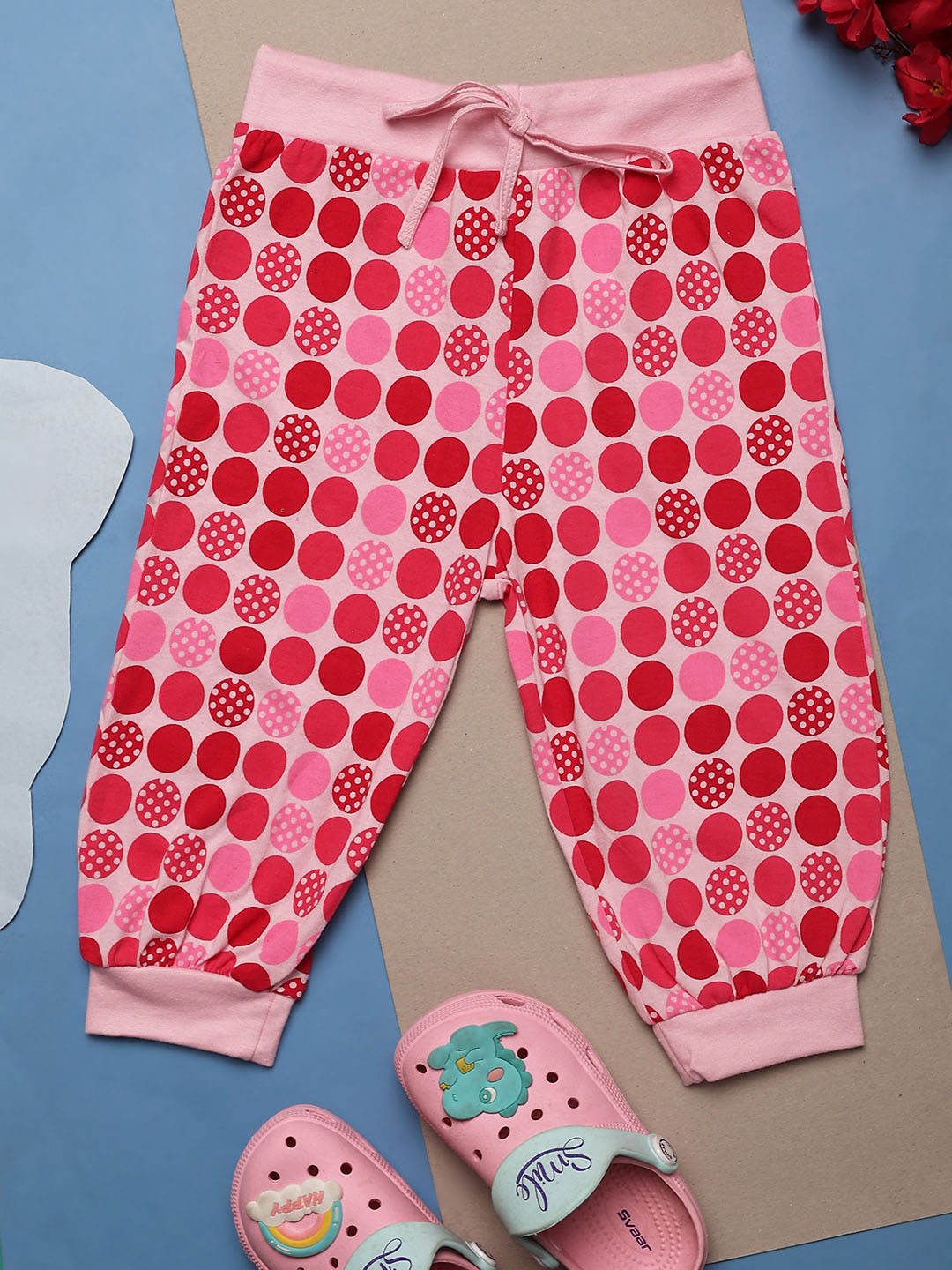 

V-Mart Girls Geometric Printed Cotton Mid-Rise Shorts, Fuchsia