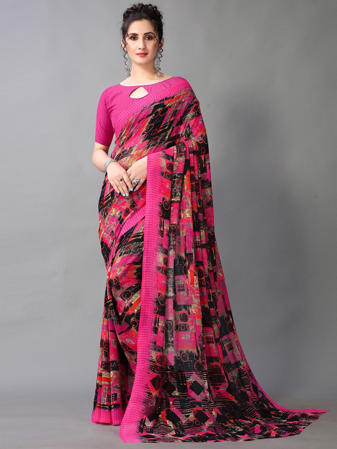 

HRITIKA Floral Printed Saree, Pink