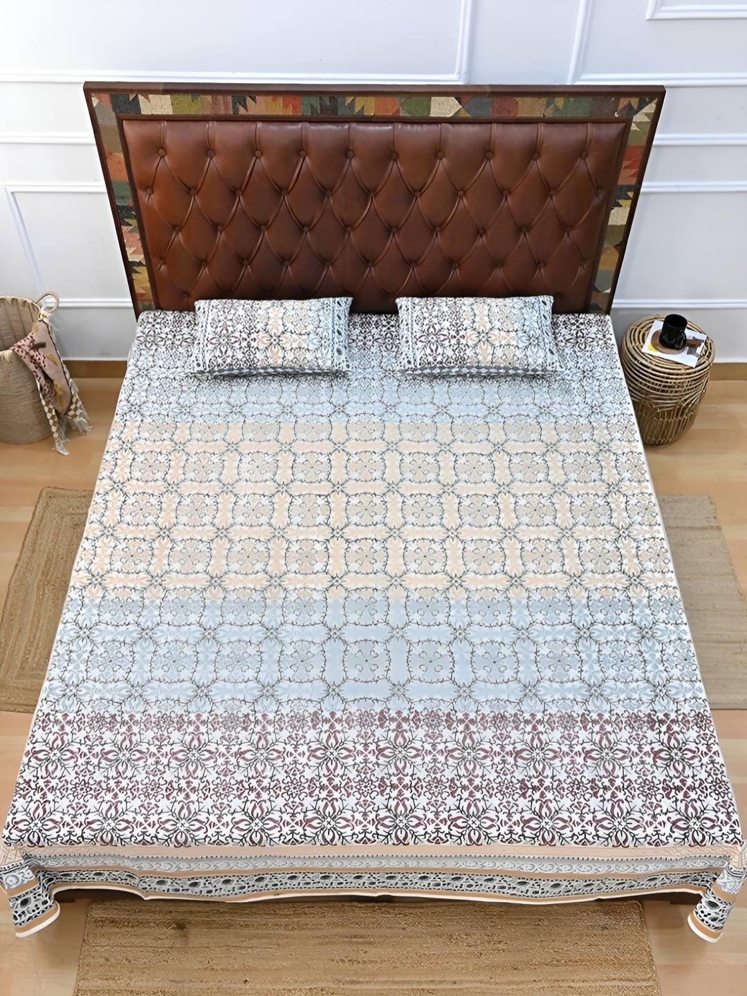 

Art Avenue Blue & Maroon Floral 120 TC Cotton Queen Bedsheet with 2 Pillow Covers