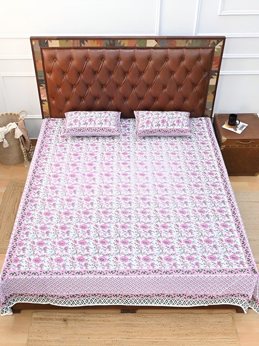 

Art Avenue White & Pink Floral 120 TC King Cotton Bedsheet with 2 Pillow Covers