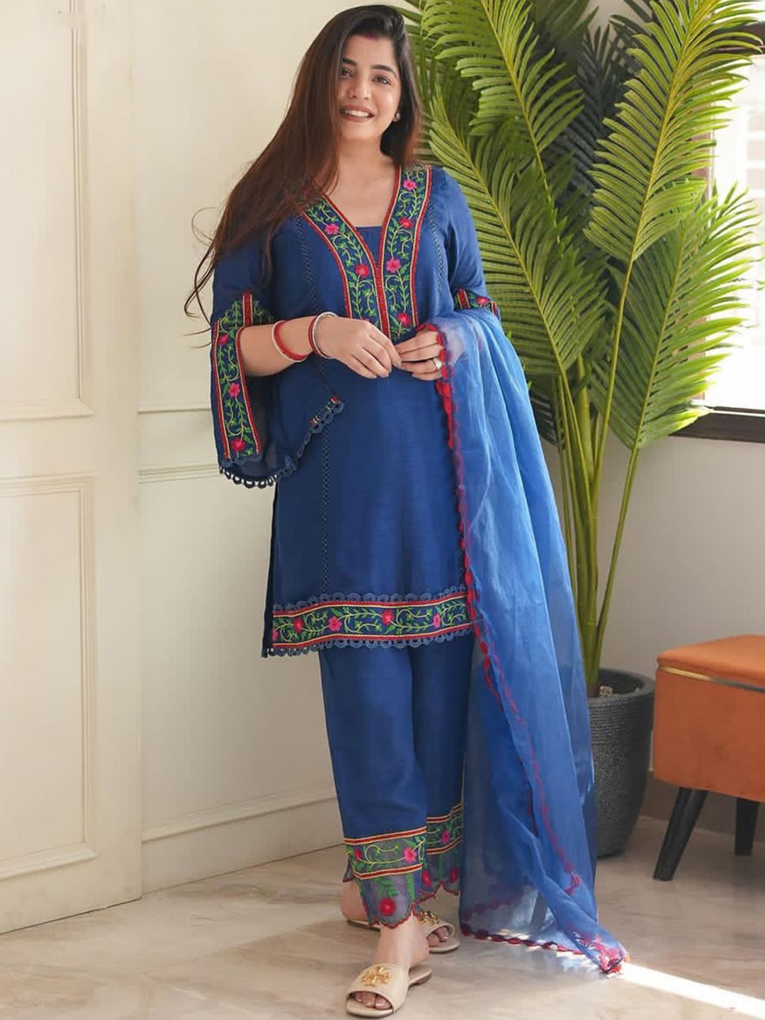 

KALINI Floral Yoke Design Regular Thread Work Kurta With Trousers & Dupatta, Blue