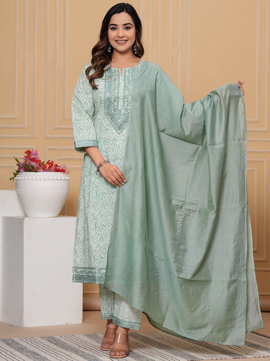 

SK2 Fashion Floral Printed Thread Work Pure Cotton Straight Kurta With Trousers & Dupatta, Green