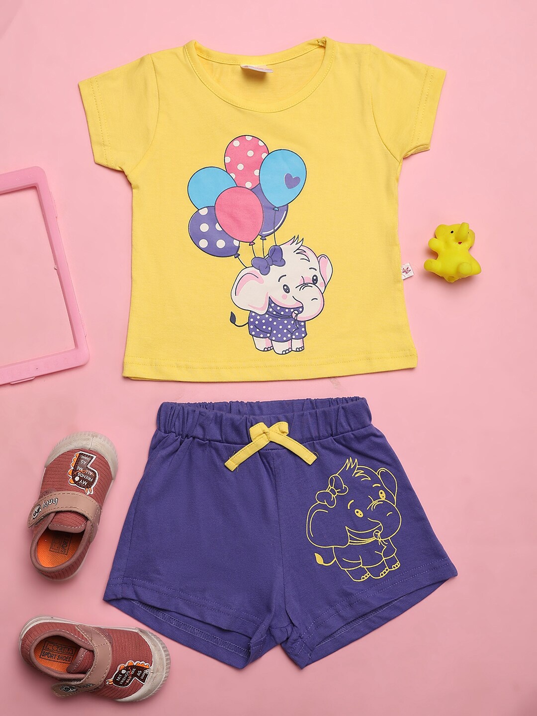 

V-Mart Girls Printed Pure Cotton T-shirt with Shorts, Yellow