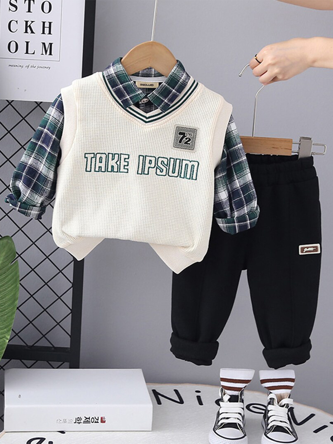

INCLUD Boys Printed T-shirt and Shirt, Green