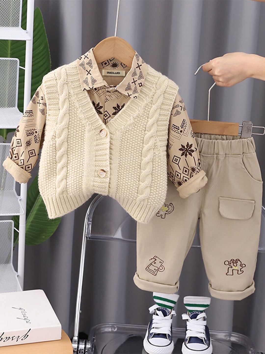 

INCLUD Infant Boys Printed Shirt with Sweater And Trousers, Off white