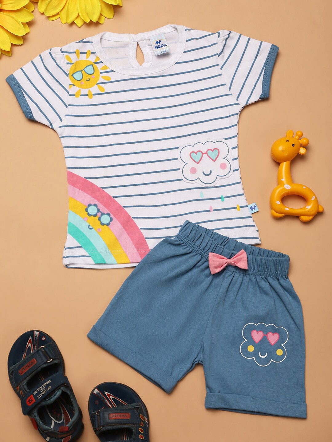 

V-Mart Infants Printed Pure Cotton Top with Shorts, White